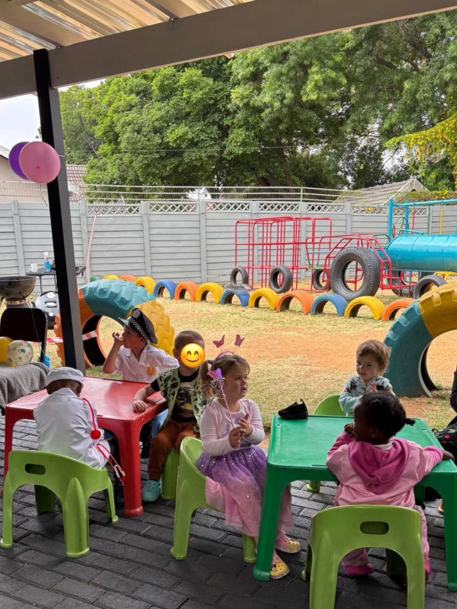 557632828_122141756786890238_146588741153301933_n